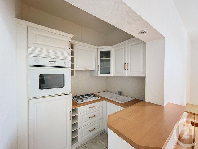 Appartement F2 à louer - 2 pièces - 33.4 m2 - VITTEL - 88 - LORRAINE - Century 21 Midon Baudoin Immobilier